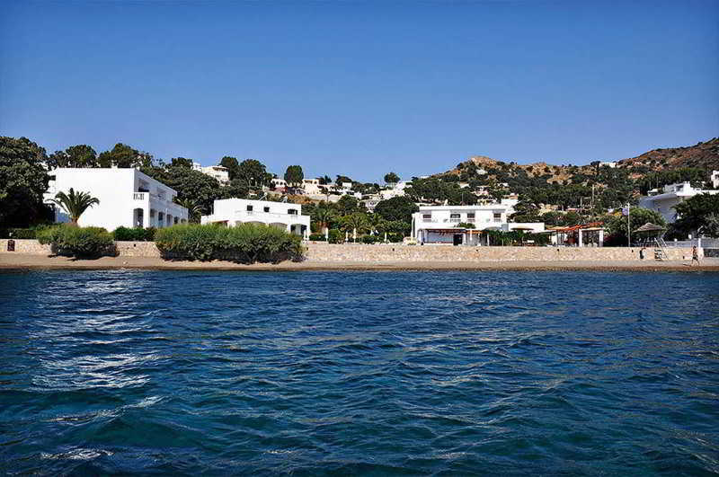 Tony'S Beach Vromolithos Extérieur photo
